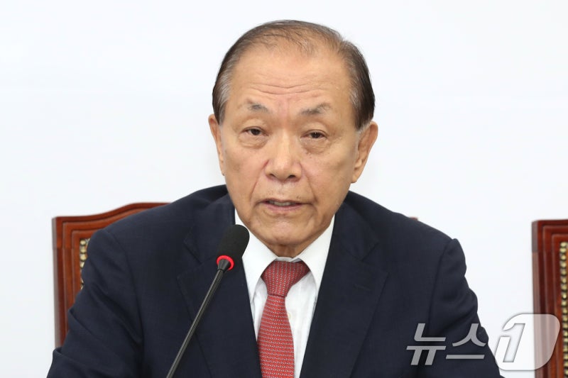 모두<b>발언</b>하는 <b>황우여</b> 비대<b>위원장</b>