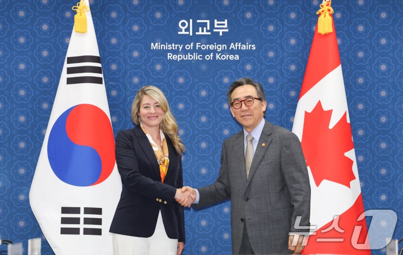 한-<b>캐나다 외교장관</b> 회담