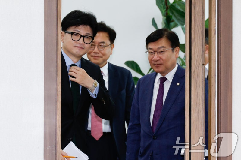친윤 <b>정점식 정책위의장</b> "당 분열 막기 위해 <b>사퇴</b>"