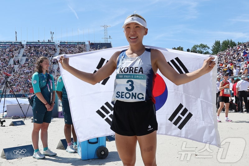 한국 최초, 아시아 최초…<b>근대5종 성승민 동메달</b>로 새 역사(종합)[올림픽]