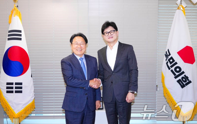 강기정 <b>광주시장</b>, 한동훈 <b>국민의힘</b> 대표 만나 현안 논의…"정책 협력"
