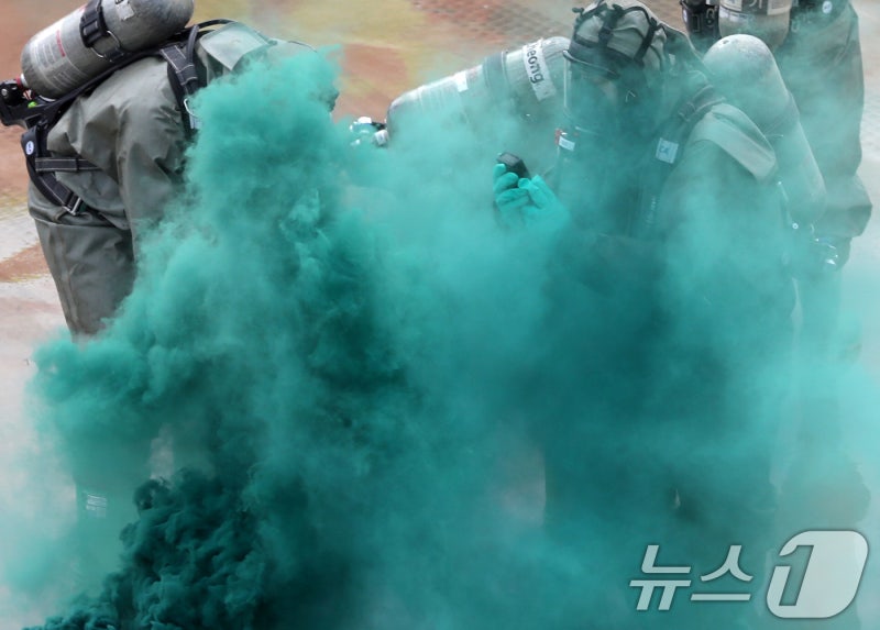'<b>부산항 통합방호훈련</b>'