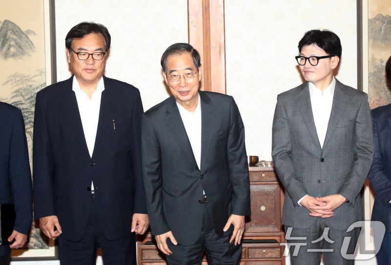 한동훈, <b>국군의날 공휴일</b> 재지정 제안…"국군 사기 진작"
