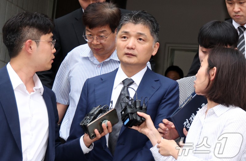 'SM엔터 시세조종' <b>카카오 김범수</b>·임원들, 오늘 첫 재판