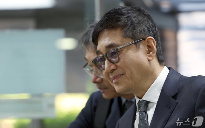 '계열사에 김치·와인 <b>강매</b>' 태광 <b>이호진</b>, 파기환송심서 패소로 뒤집혀