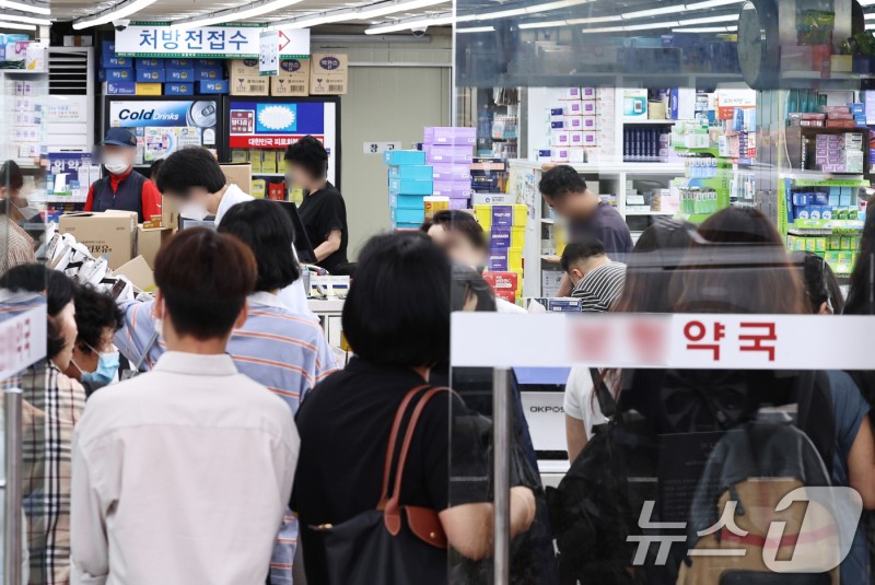 추석 <b>연휴</b>에 병원·<b>약국</b> 가면 30∼50% 비용 더 낸다