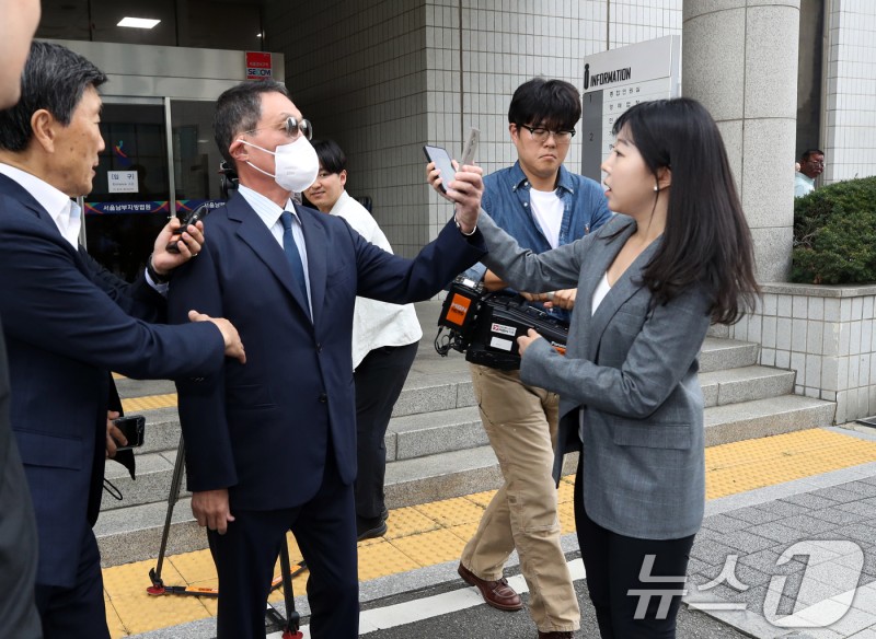 <b>구본성</b> 전 <b>아워홈 부회장</b> '역취재'
