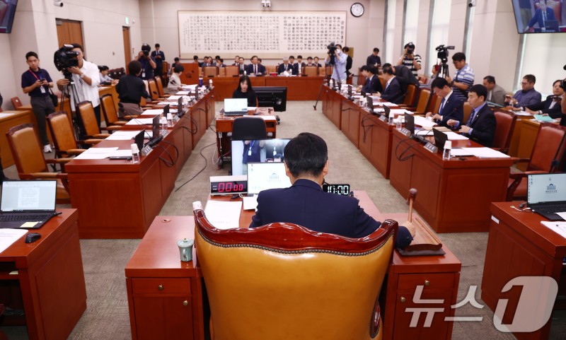 김건희 <b>여사</b>·최은순씨 국감 불렀다…<b>법사위</b>, 야당 단독 증인 채택
