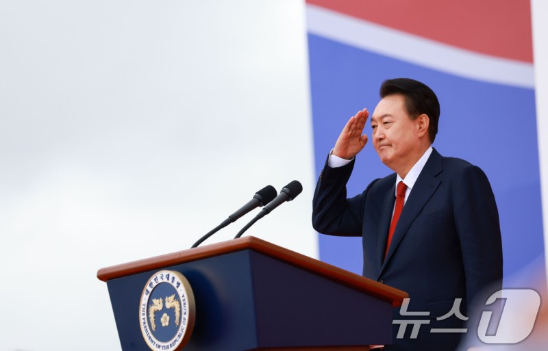 윤, 김건희 <b>특검법</b> 등 24번째 <b>거부권</b>…민주 "4일 재표결"(종합)