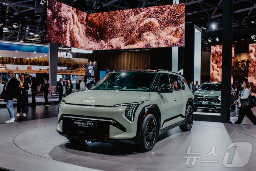 2024 파리모터쇼에서 선보인 기아 EV3.(기아 제공)