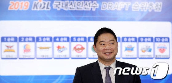 휘문고 '교육청 감사처분' <b>집행정지</b> 일부 인용…<b>현주엽</b> '기각'