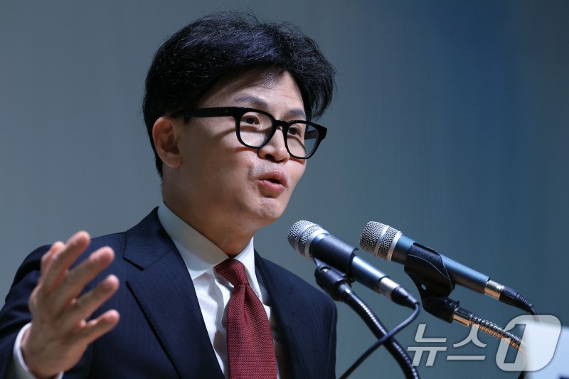 <b>기초의원</b> 연수 찾은 <b>한동훈 대표</b>