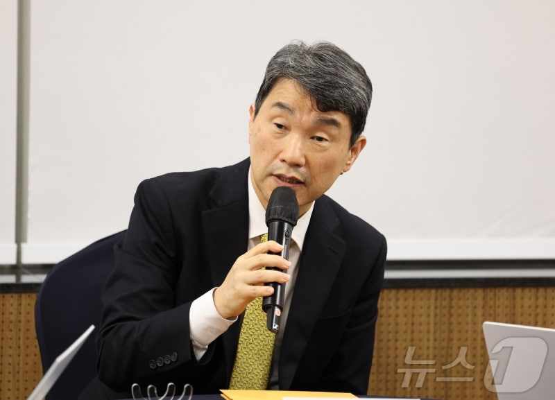 <b>이주호</b> "<b>의대생</b> 돌아올 것…5세 무상교육 예산, 국고로 확보"