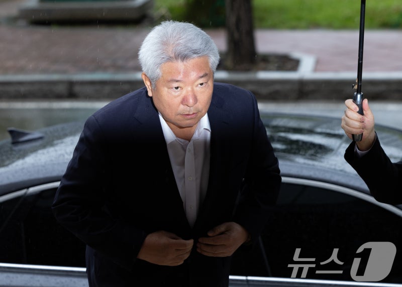 尹 <b>변호인단</b> 윤곽, <b>김홍일</b> 전 방통위원장 대표 예정(종합)