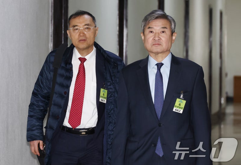 <b>정보위</b> 간담회 참석하는 <b>조태용 국정원장</b>