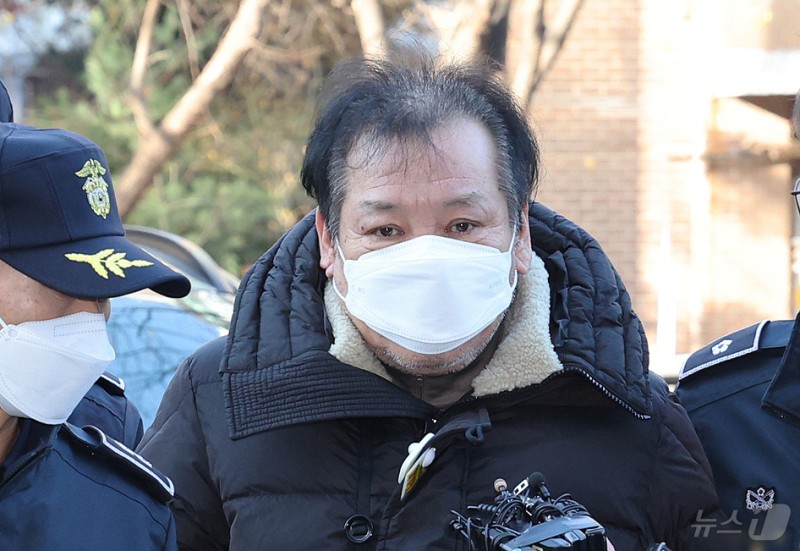 검찰, '불법 정치자금 수수' <b>건진법사 구속영장</b> 재청구…9일 심사