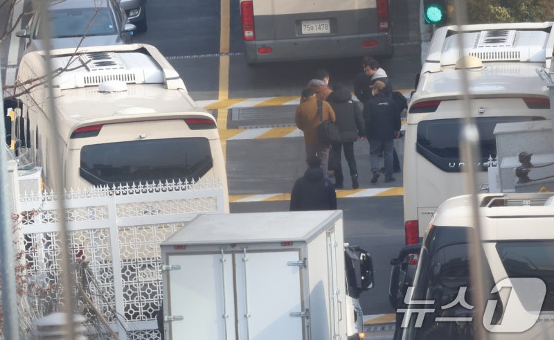 [단독] 尹 체포 저지에 軍 장병 빠진다…<b>경호</b>처 "국방부 요청 존중"