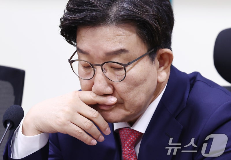 탄핵파 <b>김상욱</b> '<b>탈당</b> 압박' 여권 또 들썩…"다 내쫓고 망할거냐"