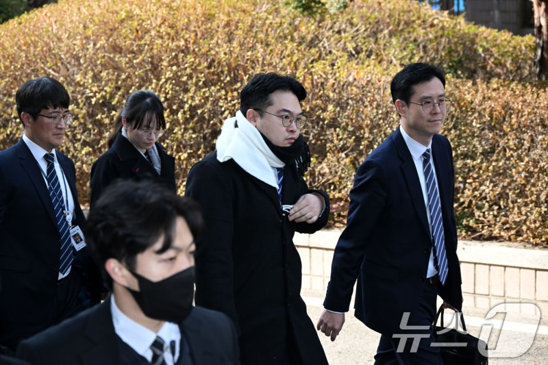 서부지법 도착한 <b>차정현</b> 공수처 <b>부장검사</b>