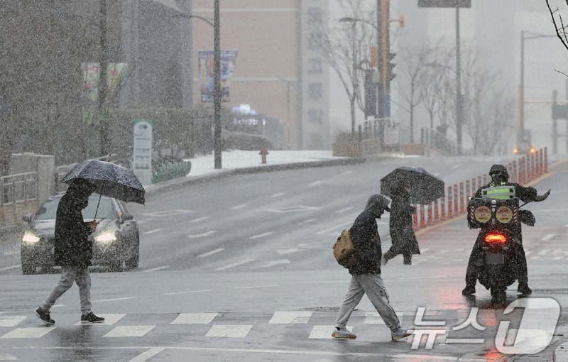 <b>서울</b> 서남 '<b>대설주의보</b>' 발효