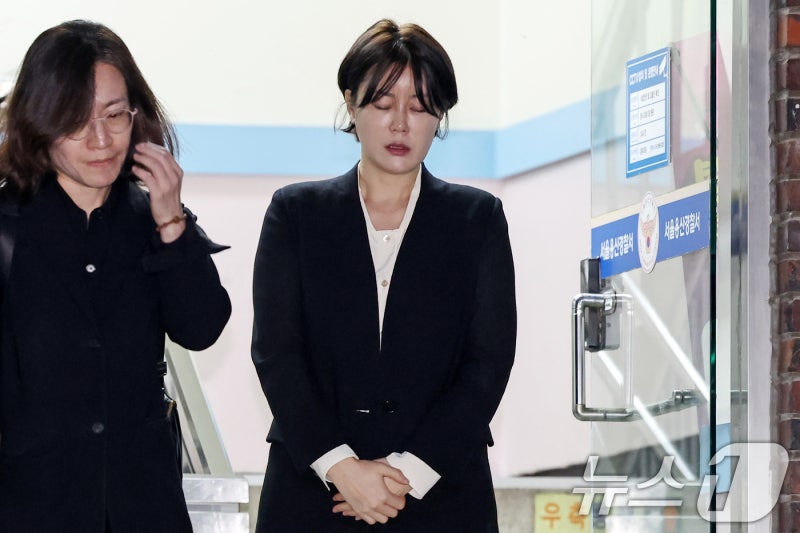 검찰, <b>문다혜</b> 불구속 기소…'<b>음주 운전</b>· <b>불법 숙박업</b> 혐의'