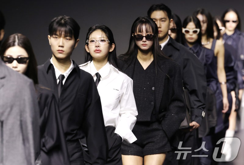 <b>최준희</b>, <b>서울패션위크 런웨이</b>