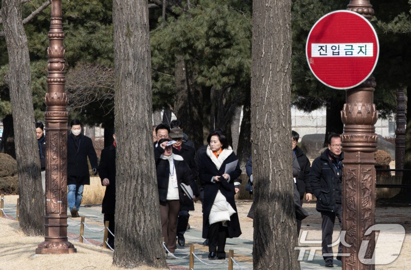 <b>허은아</b>-<b>천하람 회동</b> 무산…'당 직인·계좌 비밀번호' 못 돌려받아