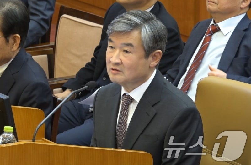 <b>조태용</b>, <b>계엄</b> 전날 <b>김건희</b>에 <b>문자</b> 받고 다음날 답장…"자주 있는 일 아...