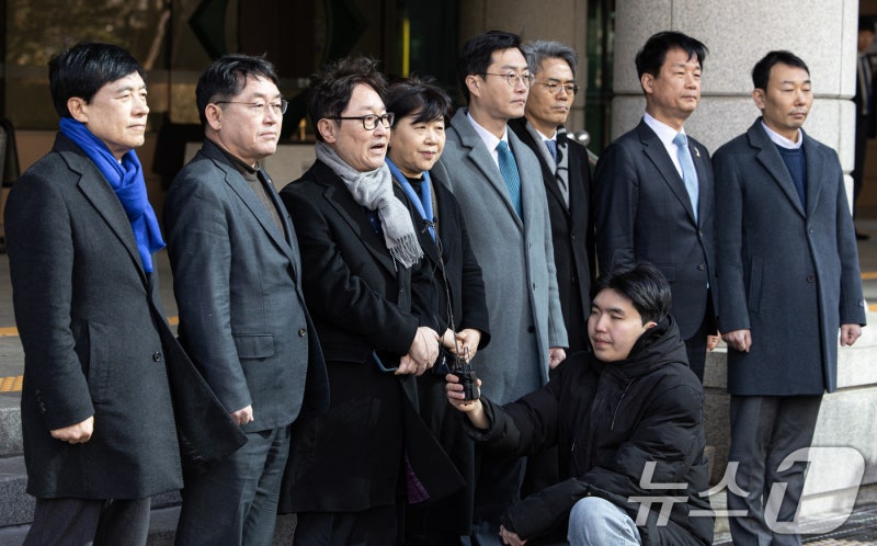 野 <b>법사위원</b> '<b>서부지법 난동 사건</b> 현장방문'