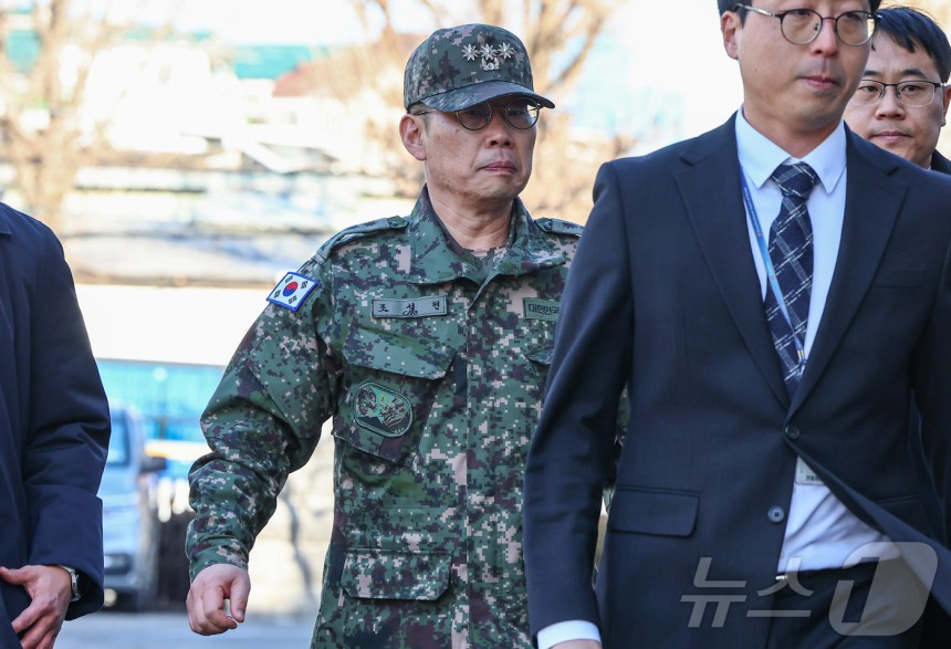Cho Sung -Hyun是Water Defense司令部的第一位後衛,他將於13日在首爾的Jongno -Gu憲法法院參加第八次訴訟。2025.2.13/news1ⓒnews1 kim do -woo