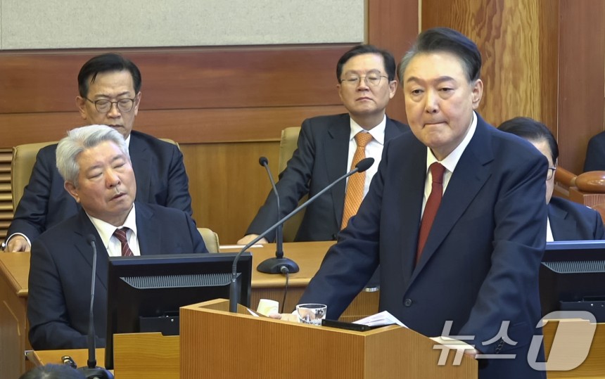 總統Yoon Seok -yeol參加了25日下午在首爾的Jongno -Gu憲法法院舉行的總統彈each審判的決賽(第11屆)訴狀。(由憲法法院,轉售和DB禁令提供)2025.2.25/News 1ⓒ新聞