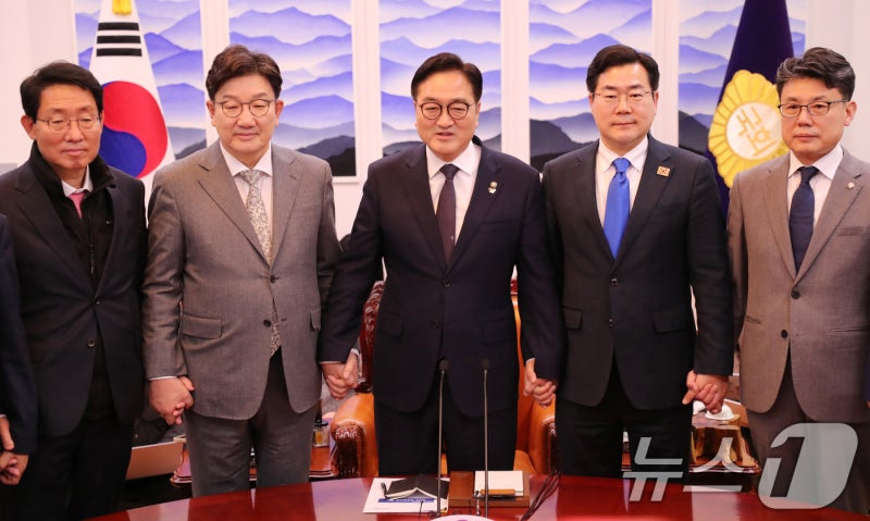 여야, <b>모수개혁</b> 우선 논의 합의…민주 “소득대체율 43% 검토”