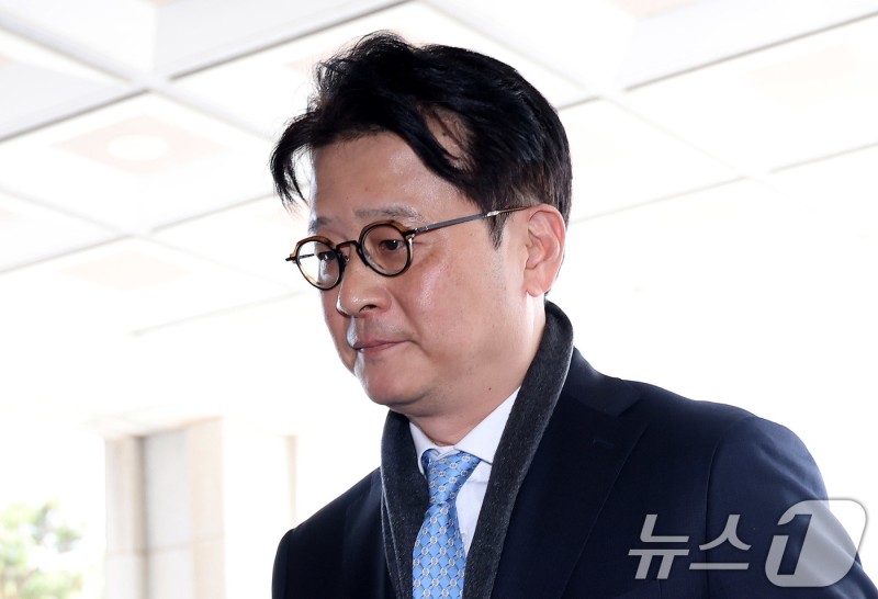 '<b>직무 복귀</b>' <b>이창수</b> "현명한 결정, 명태균 수사 제가 책임"(종합)