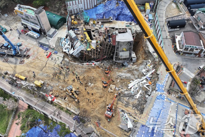 '<b>광명</b> 사고' 추가 <b>붕괴</b> 우려에 수색 중단했다 2시간 만에 재개(종합)