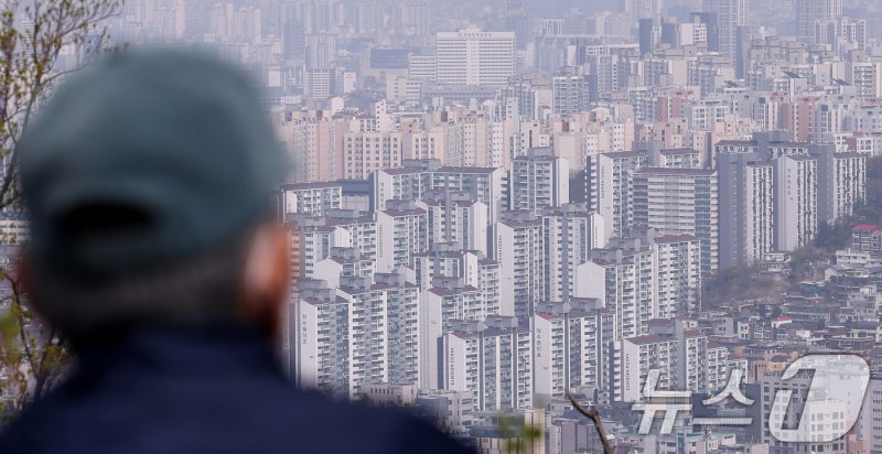 "<b>집값 통계</b> 마사지하라"…文<b>정부</b>, 부동산 실패 감추려 102회 <b>조작</b>