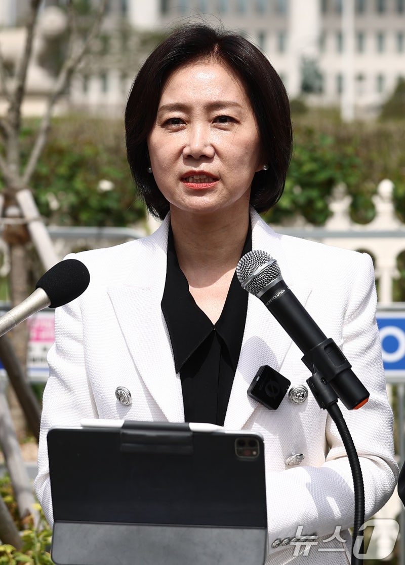 <b>대선</b> <b>무소속</b> <b>출마</b> 선언하는 <b>허은아</b> 전 대표