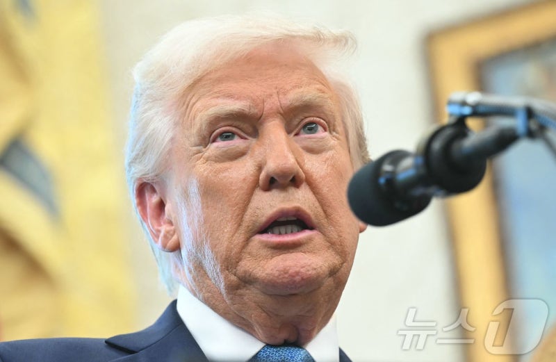 <b>트럼프</b> "<b>젤렌스키</b>, <b>크림반도</b> 합병 불인정…평화 협상에 해로워"