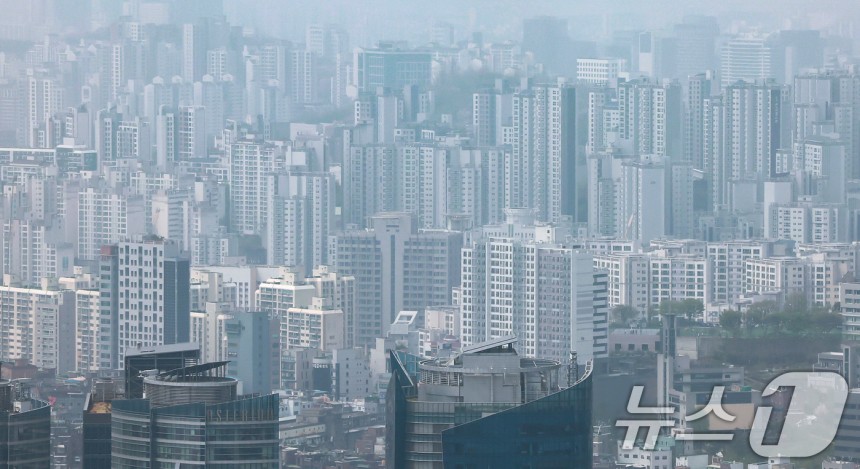 서울 중구 남산에서 바라본 아파트 단지./뉴스1 ⓒ News1 김진환 기자