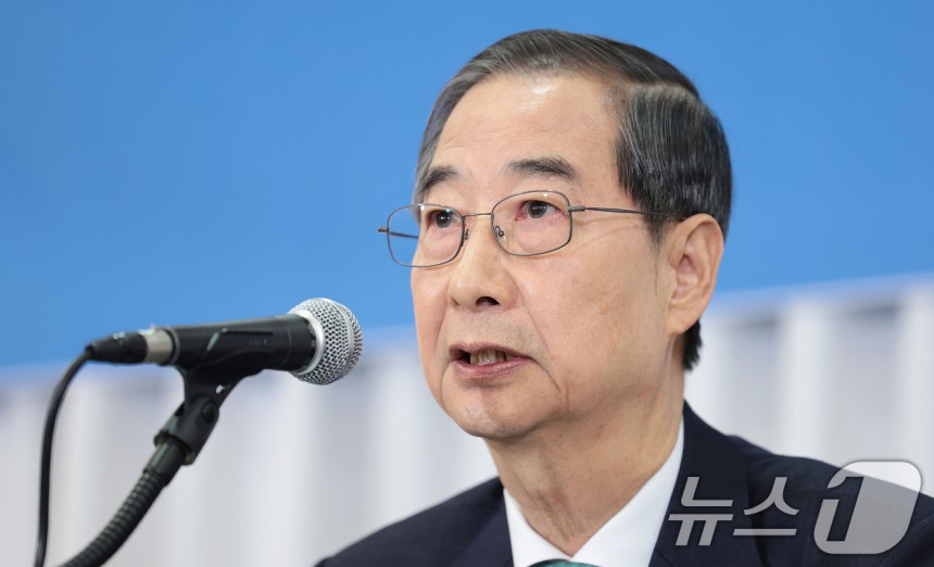 한덕수 무소속 대통령선거 예비후보가 6일 서울 중구 코리아나호텔에서 열린 관훈토론회에서 기조연설을 하고 있다.2025.5.6/뉴스1 ⓒ News1 국회사진취재단