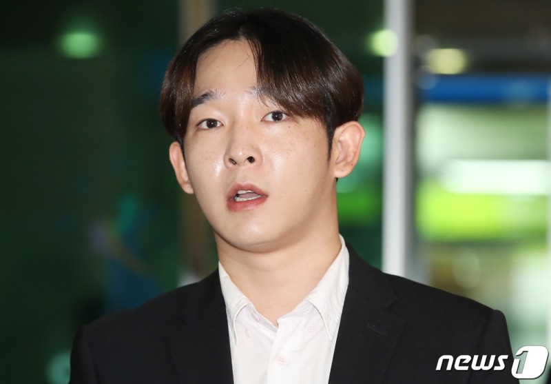 가수 <b>남태현</b>, '<b>마약</b>' <b>집행유예</b> 기간 중 <b>음주운전</b>으로 입건