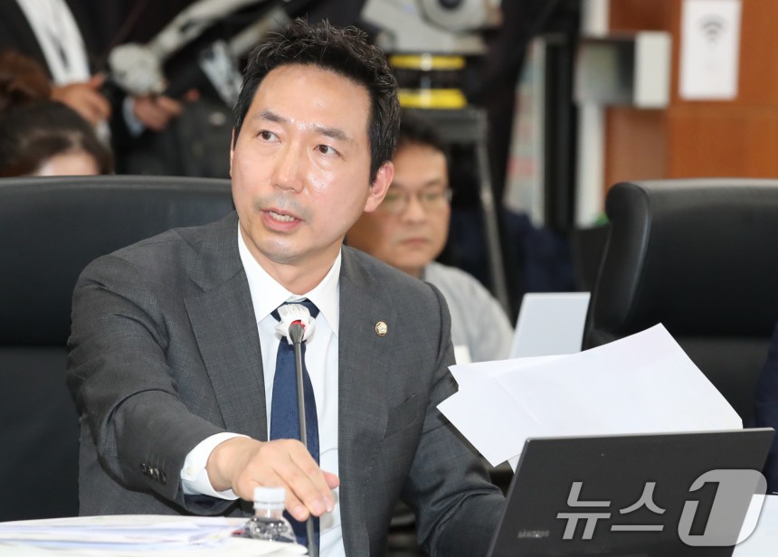 이정헌 더불어민주당 의원 2024.10.17/뉴스1 ⓒ News1 김기태 기자