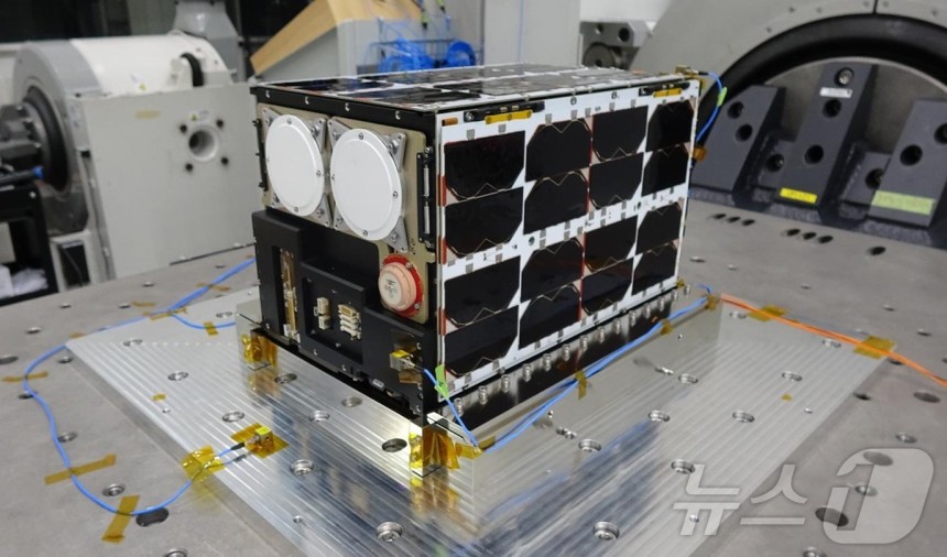 NASA 아르테미스 2호에 탑재되어 함께 발사되는 큐브위성(K-RadCube).(우주항공청 제공,재판매 및 DB금지) 2025.5.2/뉴스1 ⓒ News1 김진환 기자
