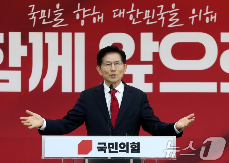 법원, <b>가처분</b> 모두 <b>기각</b>…<b>김문수</b>측 "후보 인정, 완주할 것"(종합2보)