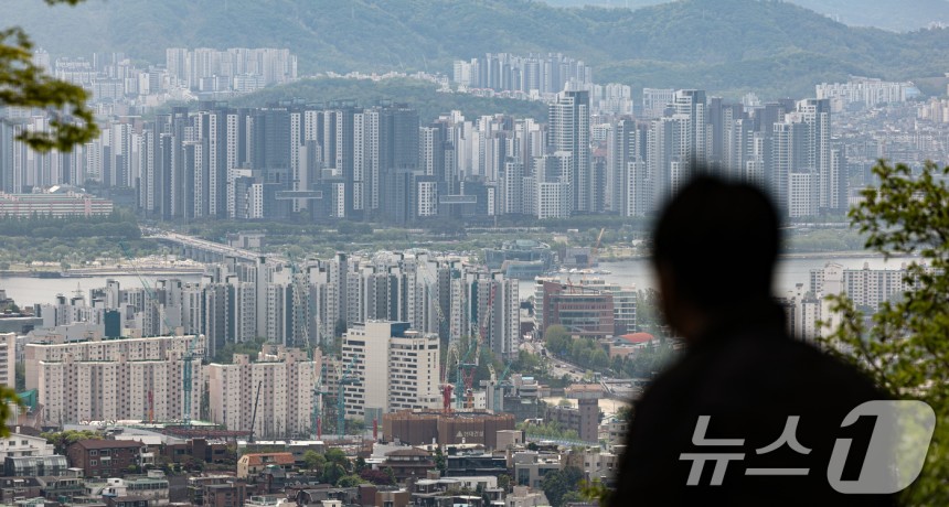사진은 6일 서울 시내의 아파트 단지.2025.5.6/뉴스1 ⓒ News1 이승배 기자