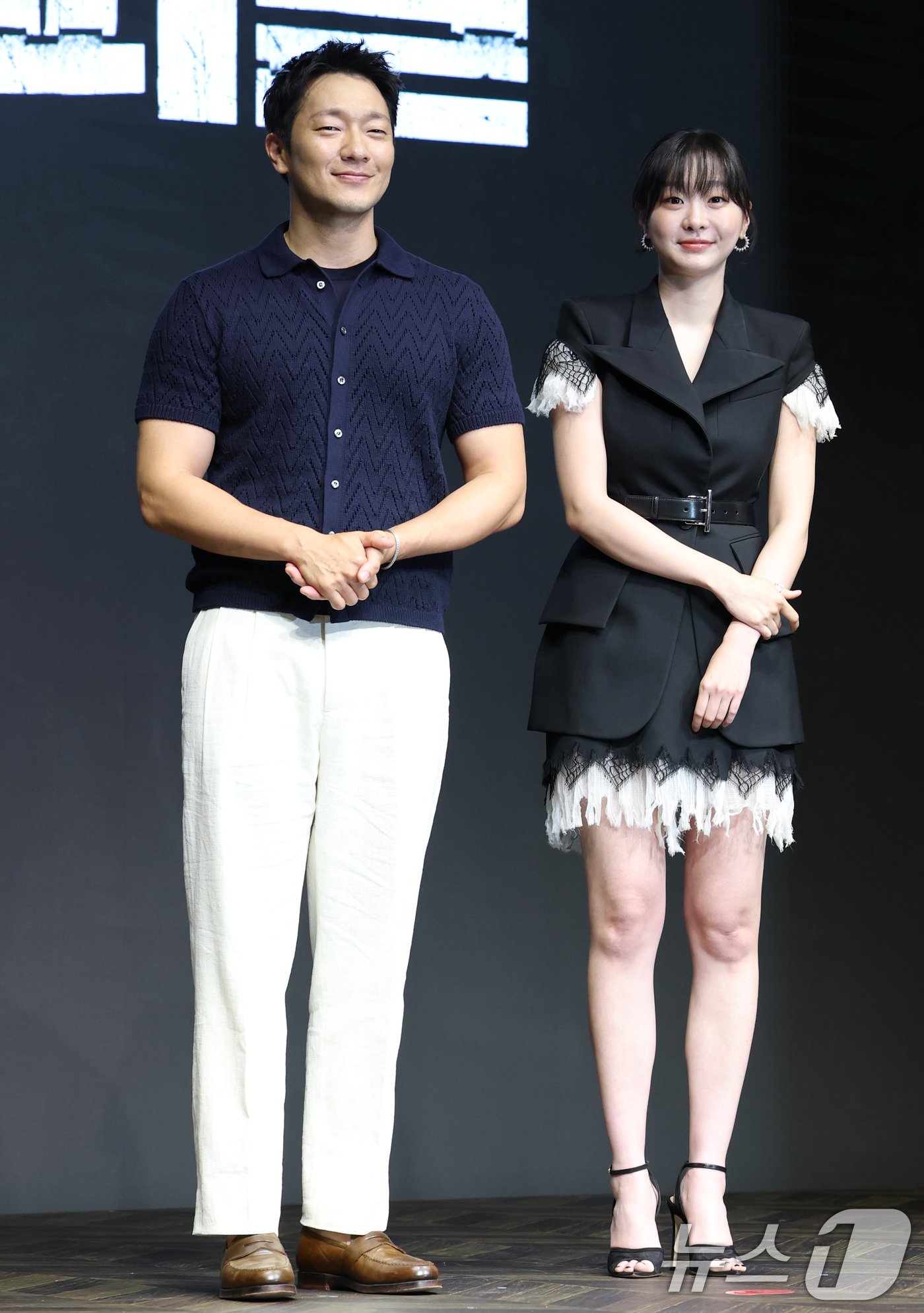 '<b>나인 퍼즐</b>' <b>손석구</b>와 <b>김다미</b>