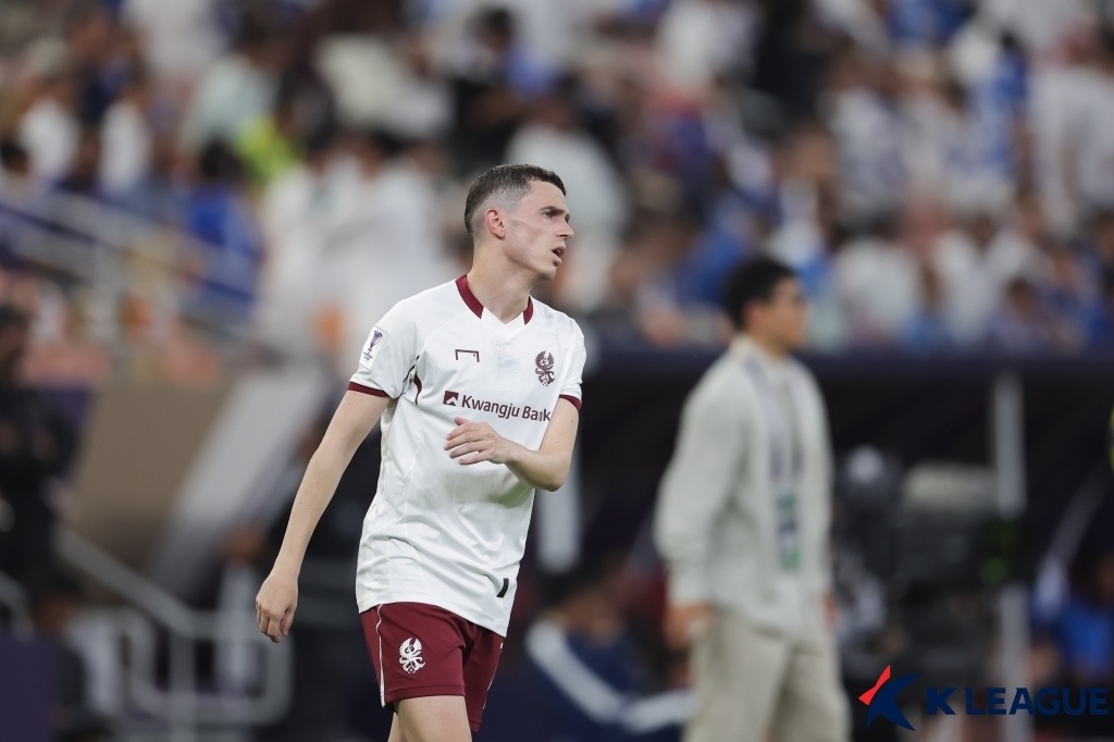 축구협회 "'<b>FIFA 징계</b>' <b>광주</b>, 고의 없는 실수…영입 선수들, 무자격 아냐...