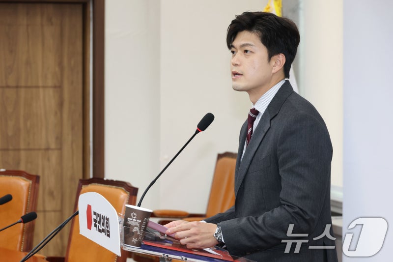 김용태 "<b>김건희</b> 행위 진심으로 <b>사과</b>…김혜경도 검증받아야"(종합)