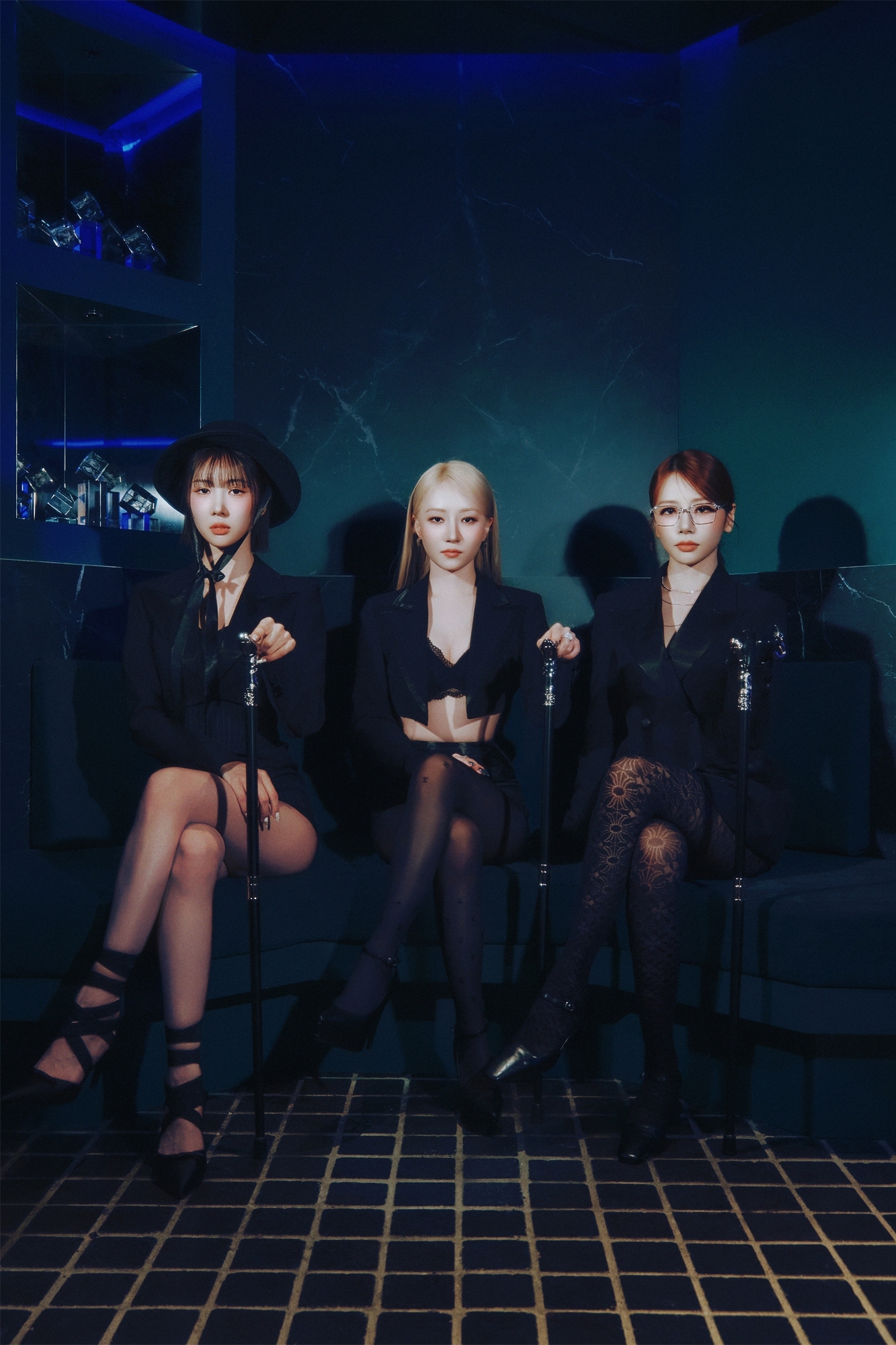 '<b>드림캐쳐</b>' <b>유아유</b> "세 명서 <b>새</b> 출발…굉장히 설레" [N현장]