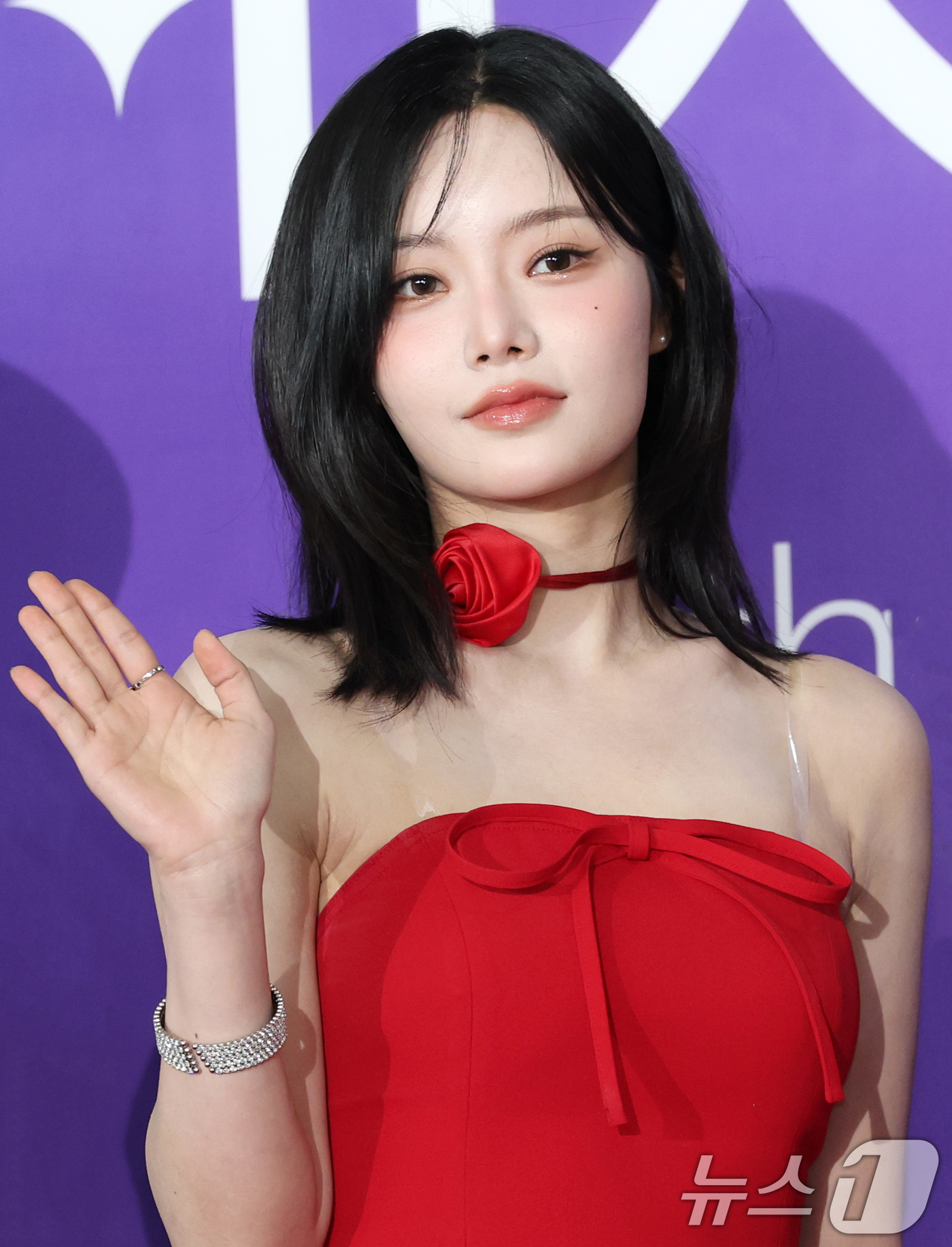 안성일, <b>피프티피프티</b> 키나 <b>사문서 위조</b> 무혐의…어트랙트 "끝까지 싸울...