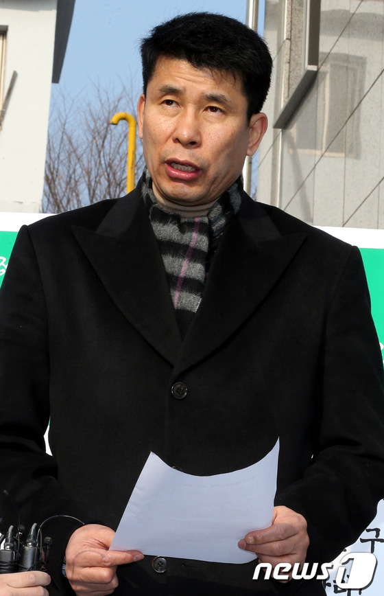 남자배구 레전드 '<b>돌고래 스파이커</b>' <b>장윤창</b> 별세…향년 65세